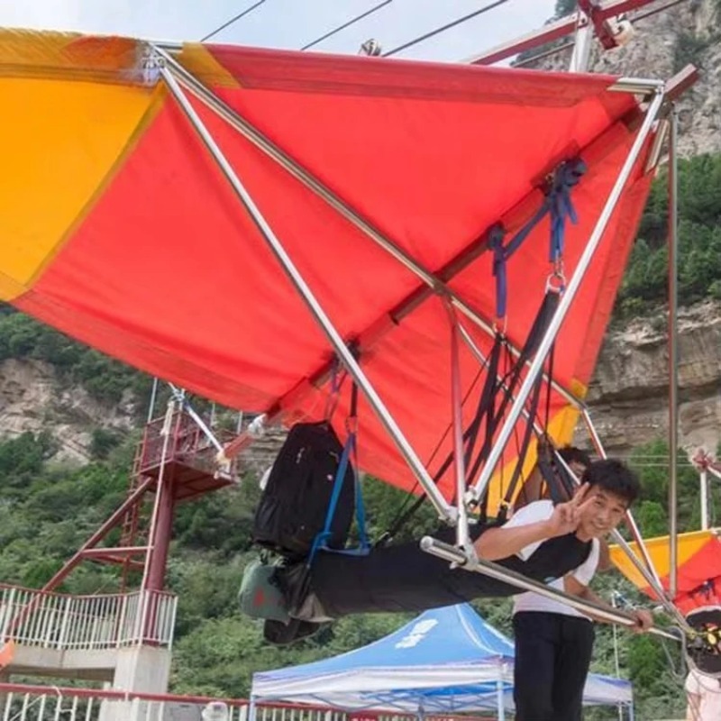 Buitenparcours met glijbaan, z - Outdoor Adventure Ziplines & Waterfall recensie en prijs